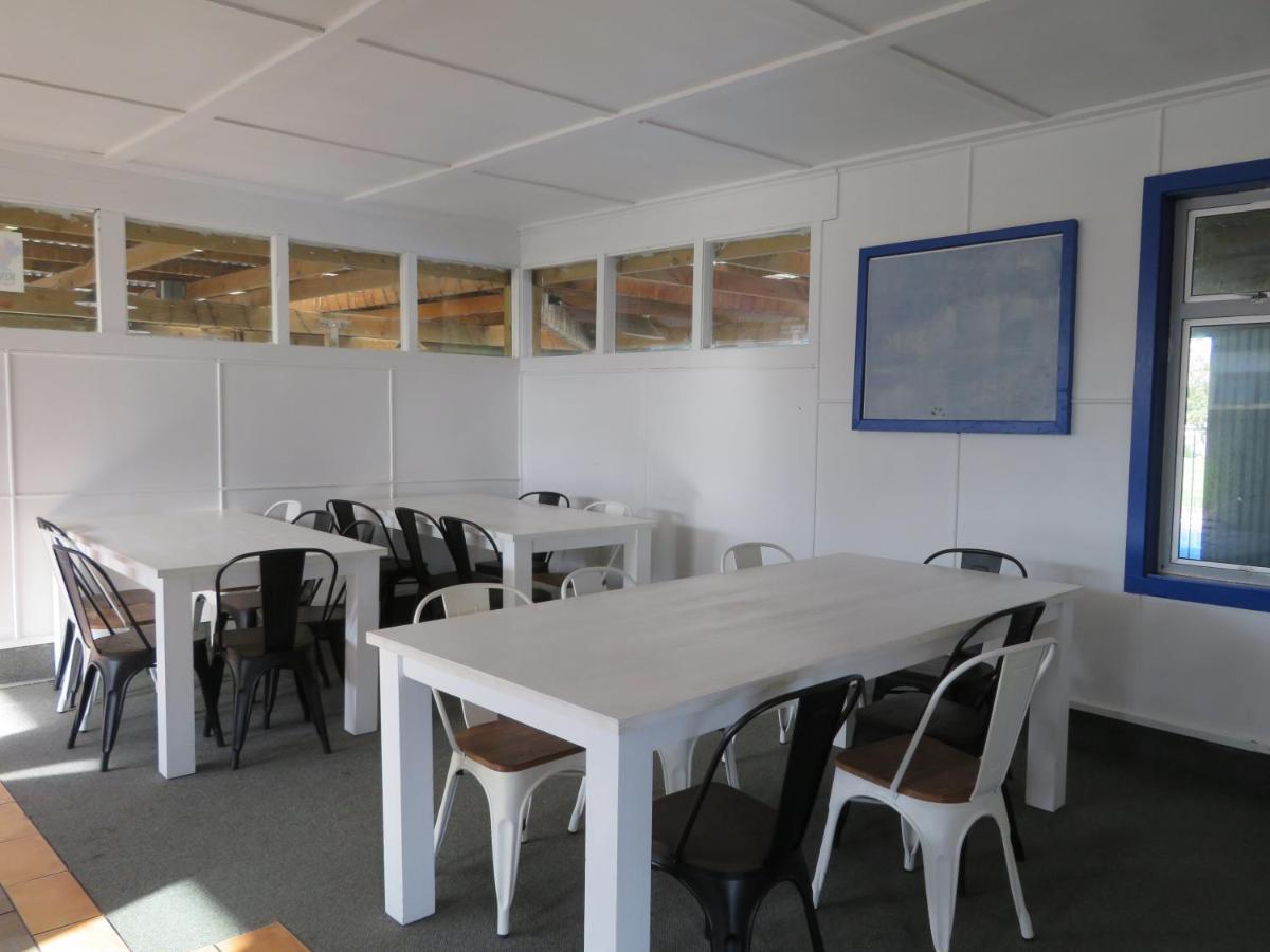 Whanganui Seaside Holiday Park Bagian luar foto