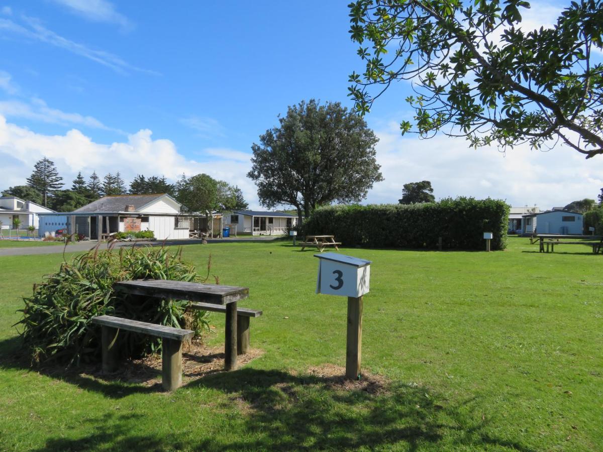 Whanganui Seaside Holiday Park Bagian luar foto