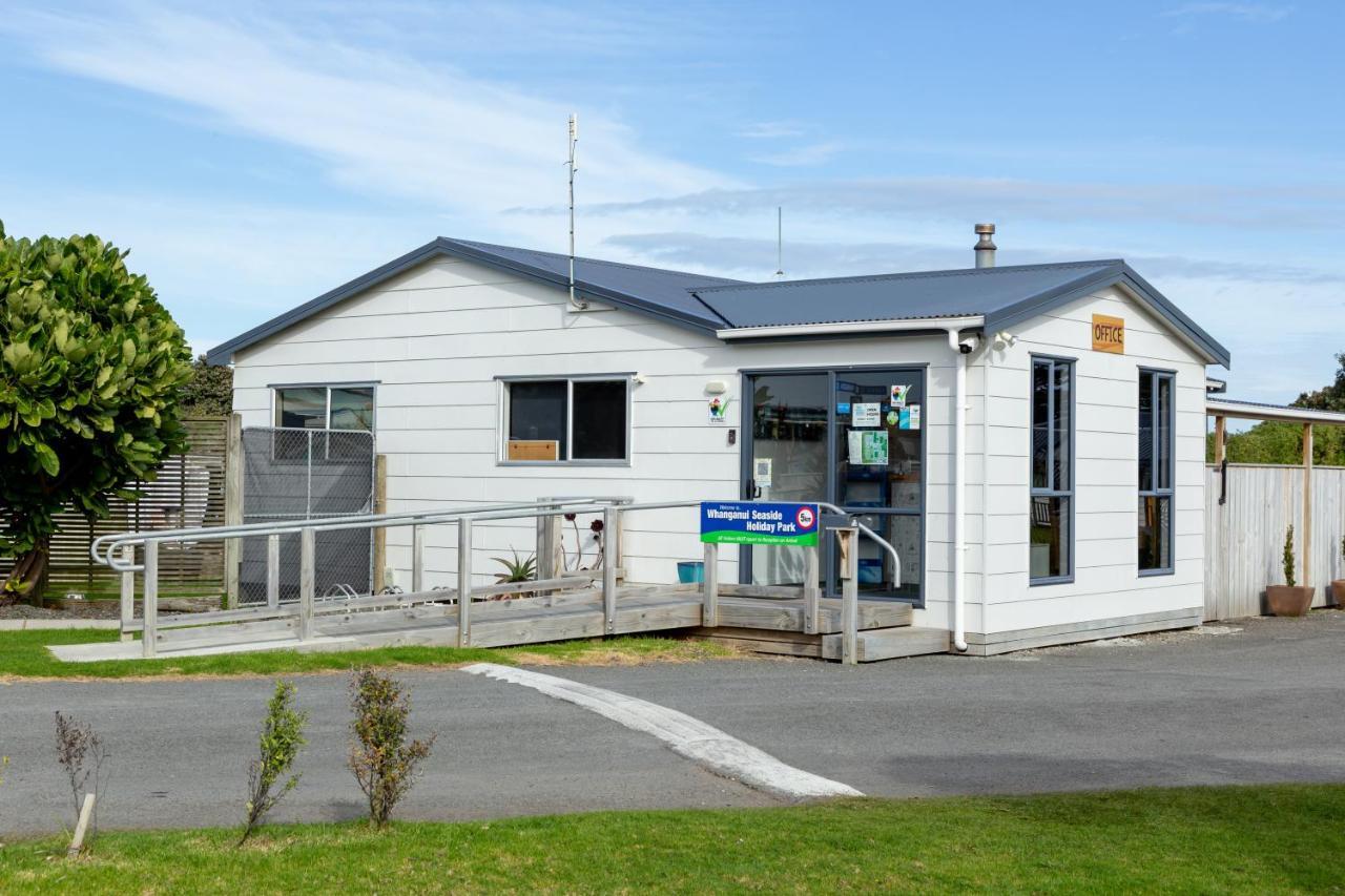 Whanganui Seaside Holiday Park Bagian luar foto