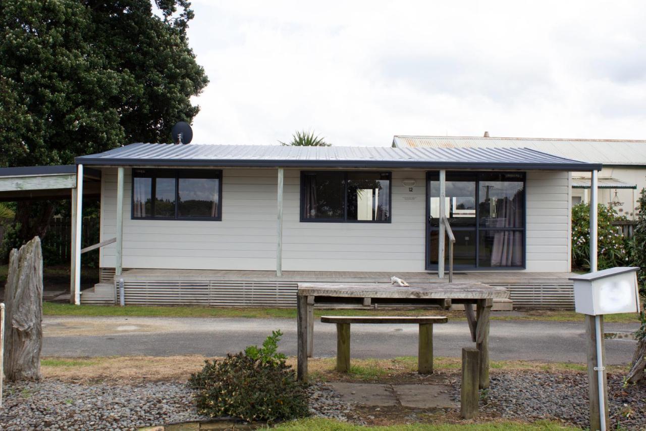 Whanganui Seaside Holiday Park Bagian luar foto