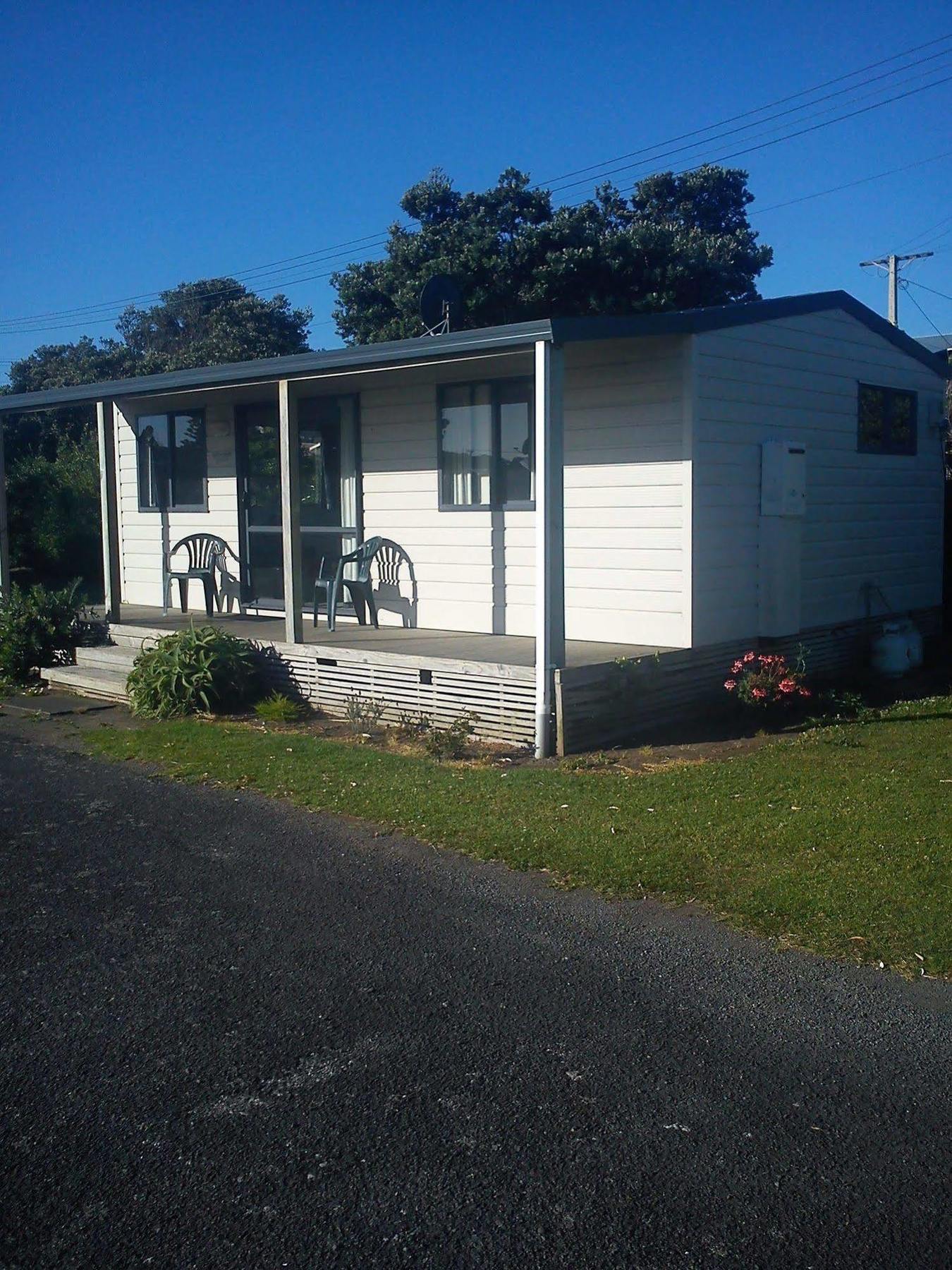 Whanganui Seaside Holiday Park Bagian luar foto