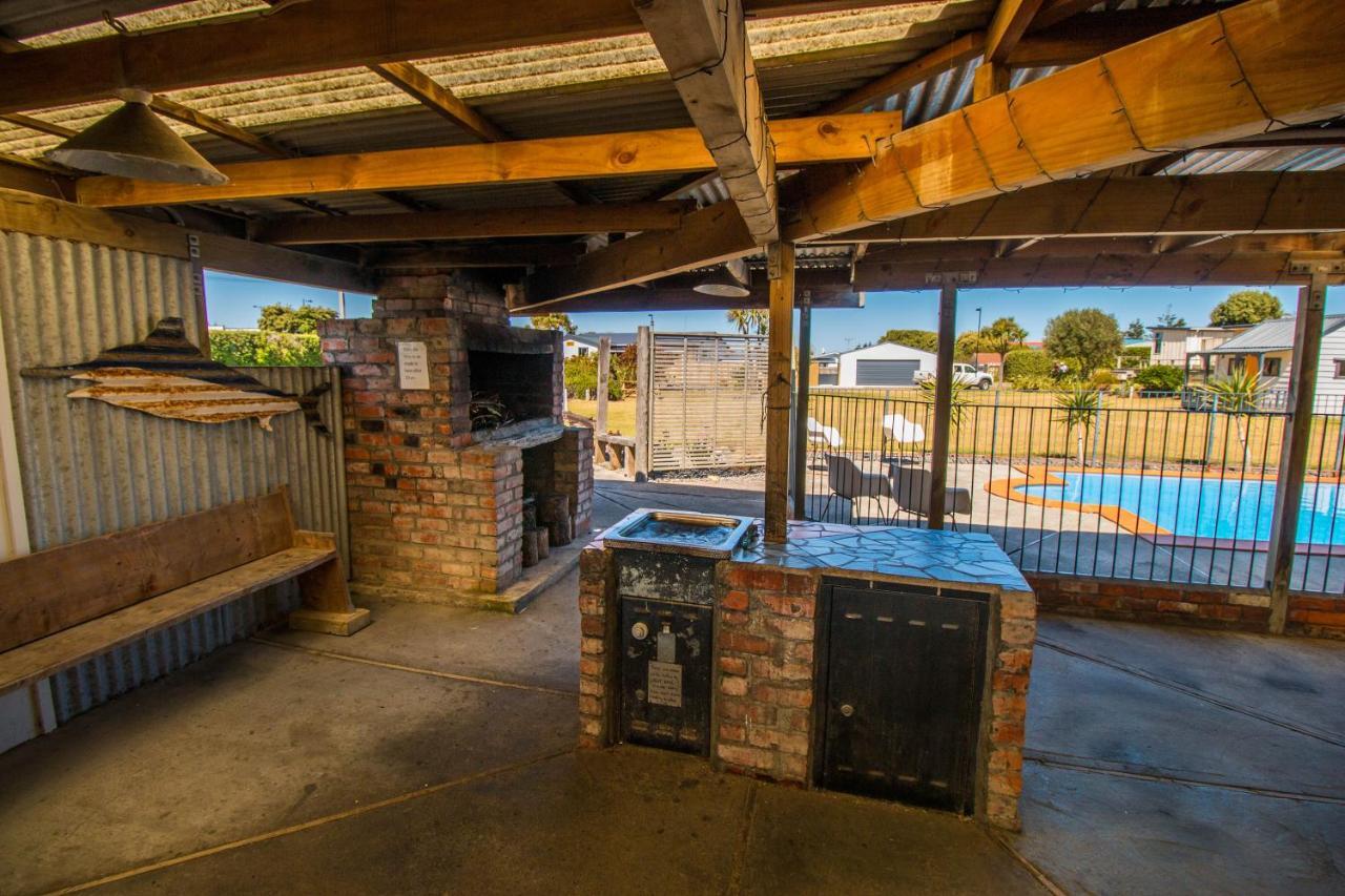 Whanganui Seaside Holiday Park Bagian luar foto