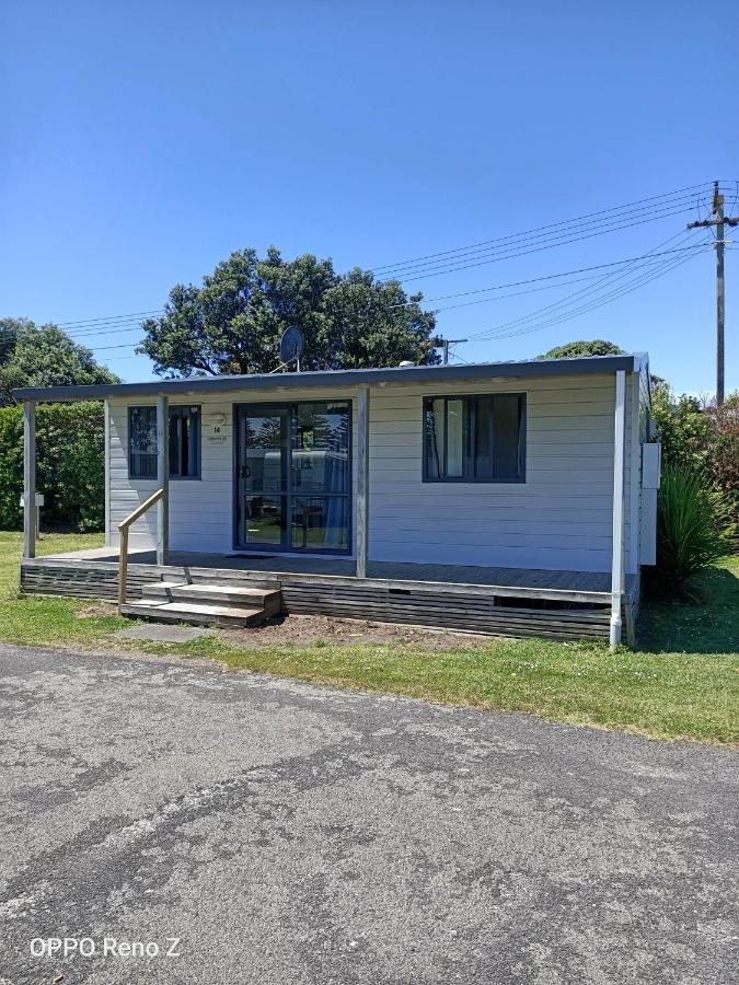 Whanganui Seaside Holiday Park Bagian luar foto